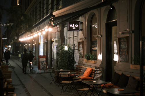 v.Lo Wine Bar